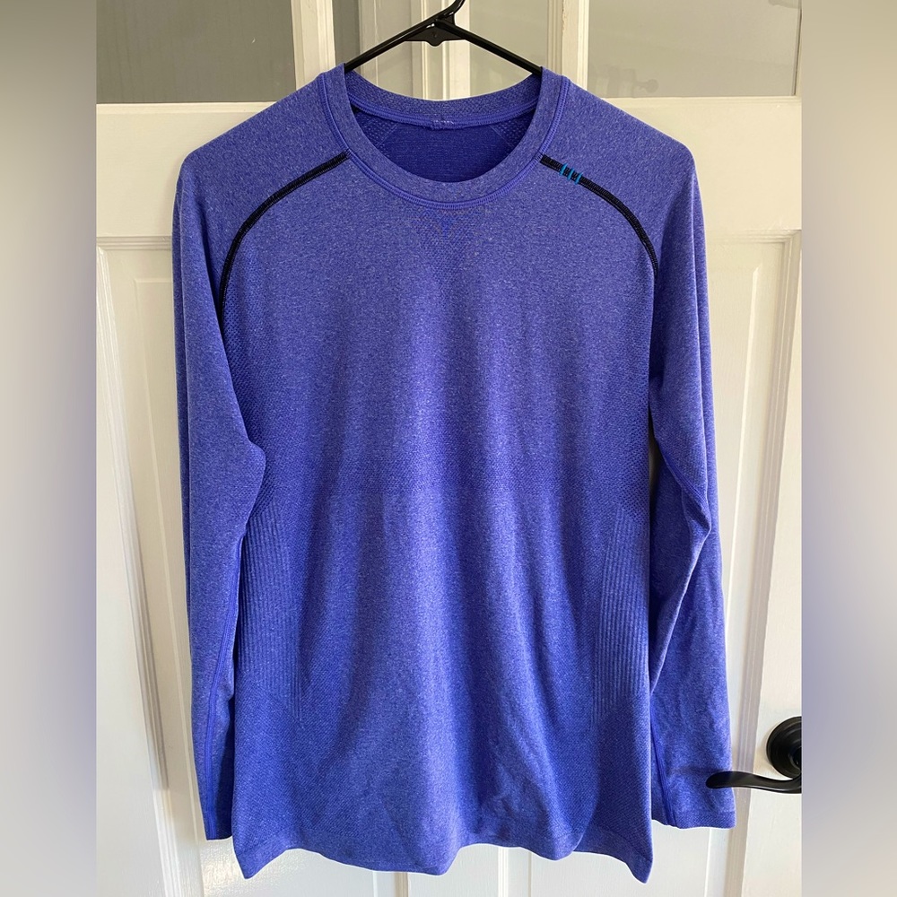 Lululemon Metal Vent Tech shirt